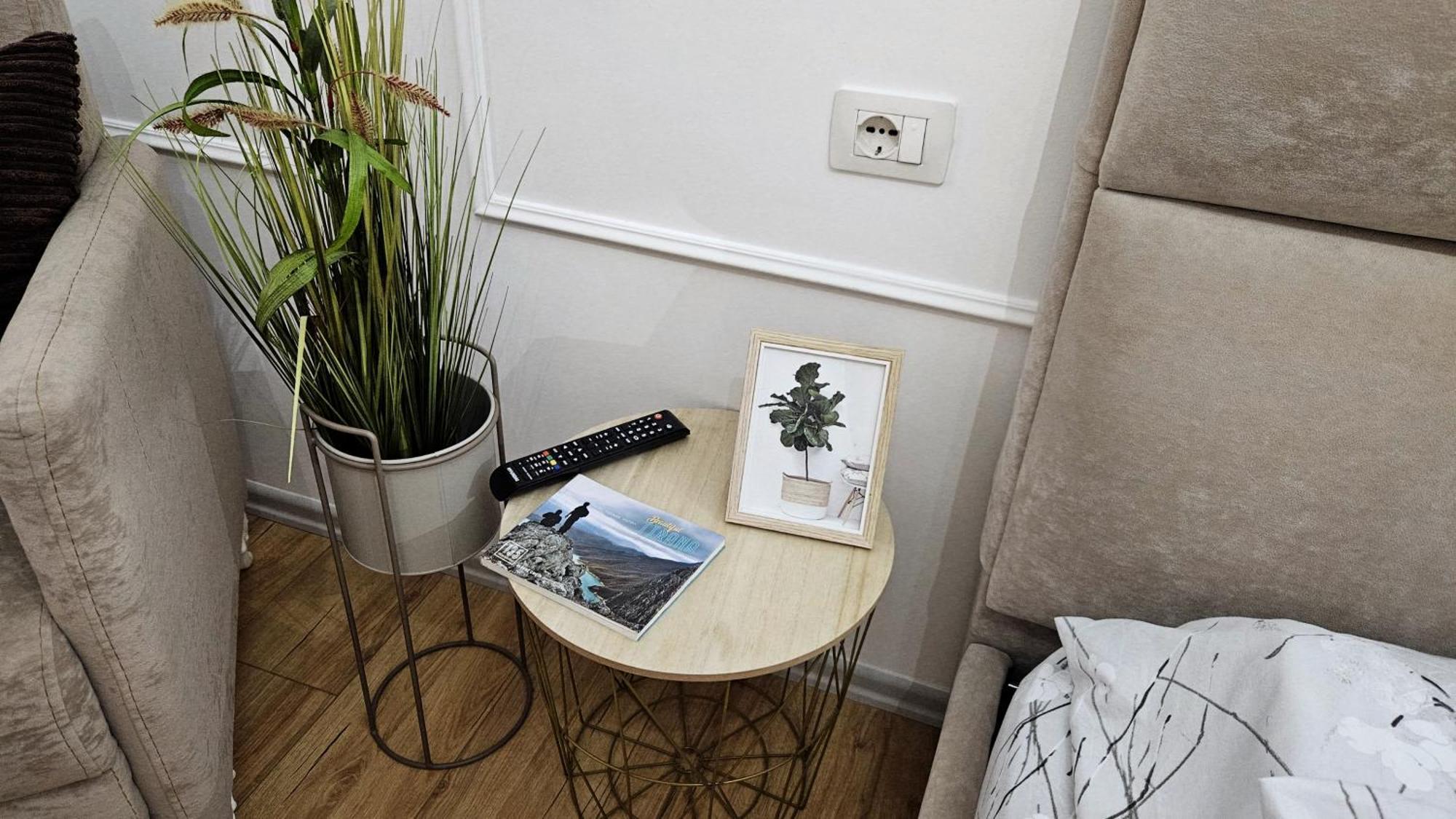 Coco'S Apartment Тирана Экстерьер фото